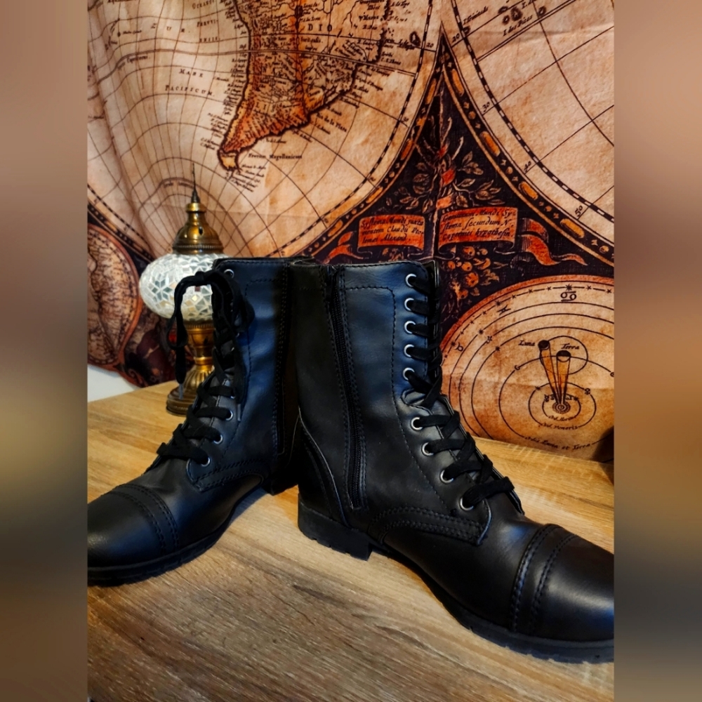 Black Boots